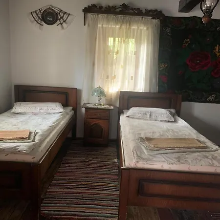 Casa Rares 2*