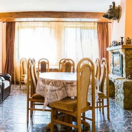 招待所 Casa Rares